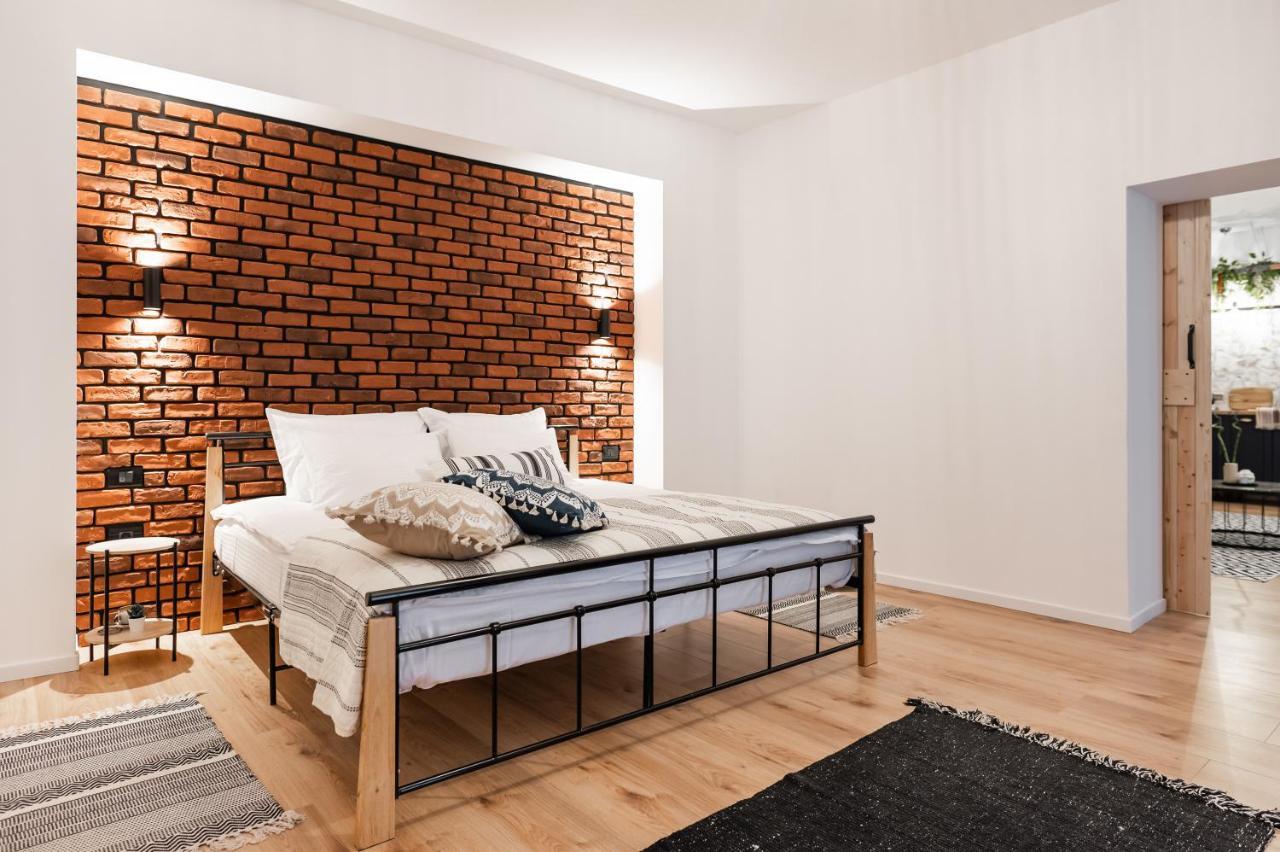 Comfee Apartment - Ultracentral Brasov Exterior photo