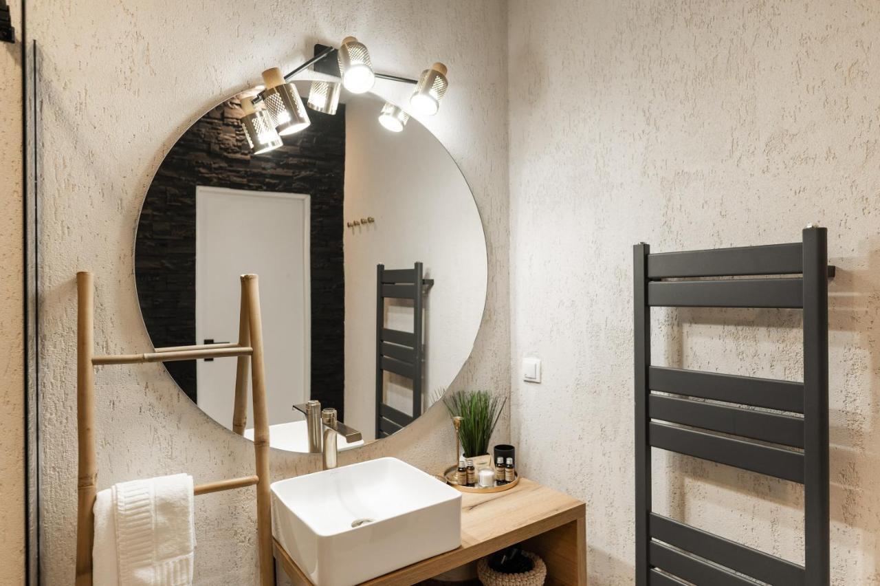 Comfee Apartment - Ultracentral Brasov Exterior photo